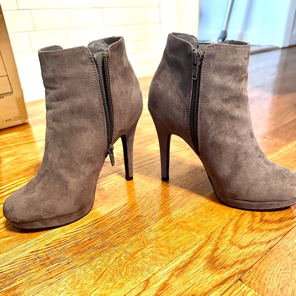 💙Biennial women’s high heel ankle boots🎉